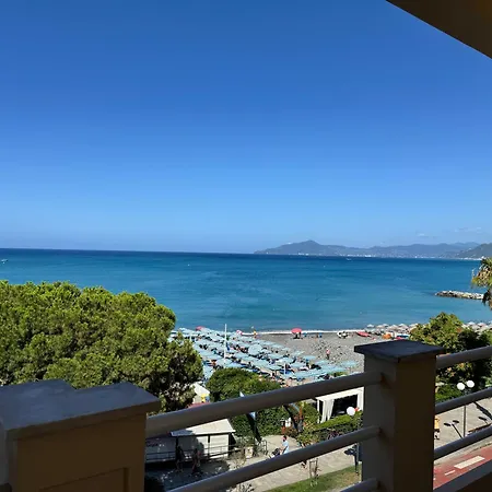 Sestri Sul Mare Mariuccia アパート セストリ・レヴァンテ